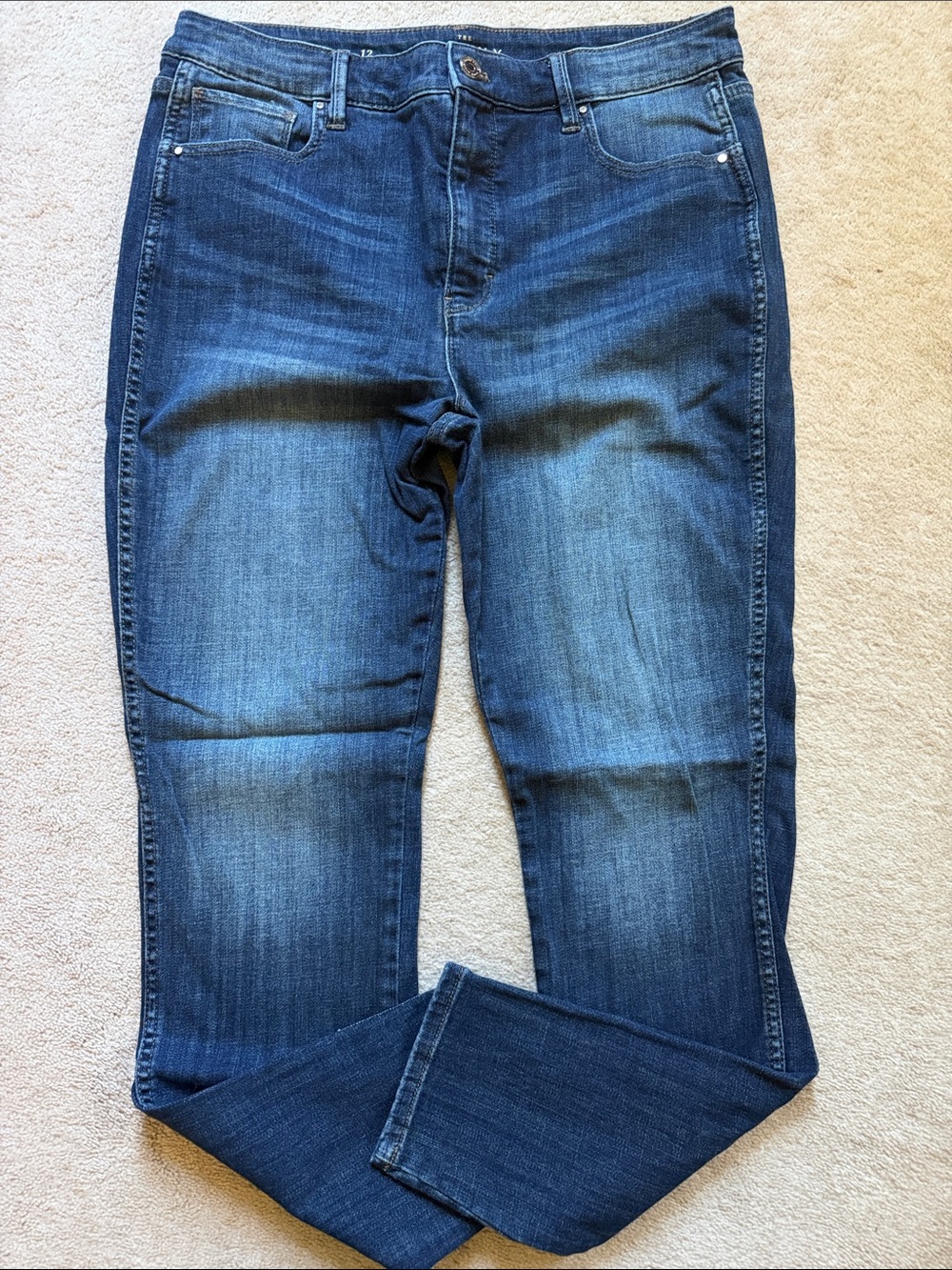 White House black market Classic Women’s Dark Blue Stretch Jeans